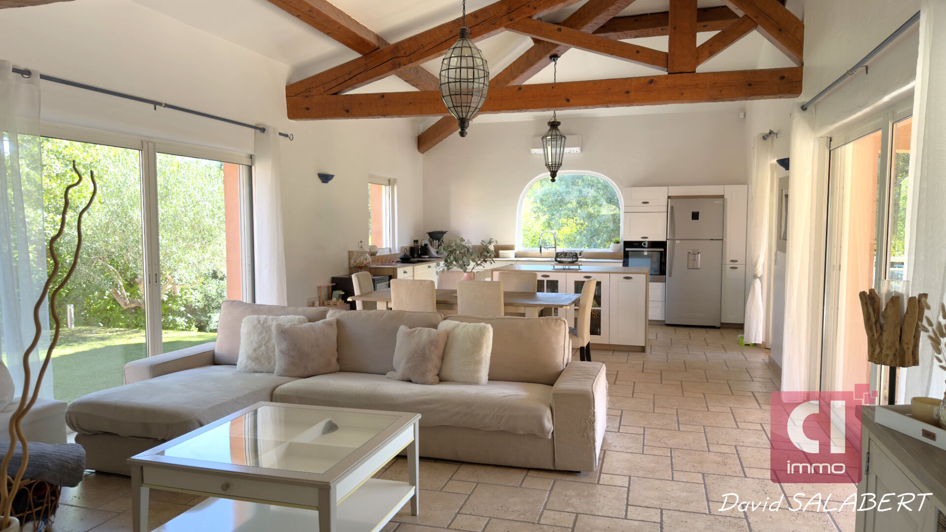 Photo À vendre - Le Thoronet, belle villa type 4 avec dépendance type 2 et piscine sur 2521 m² de terrain image 2/6