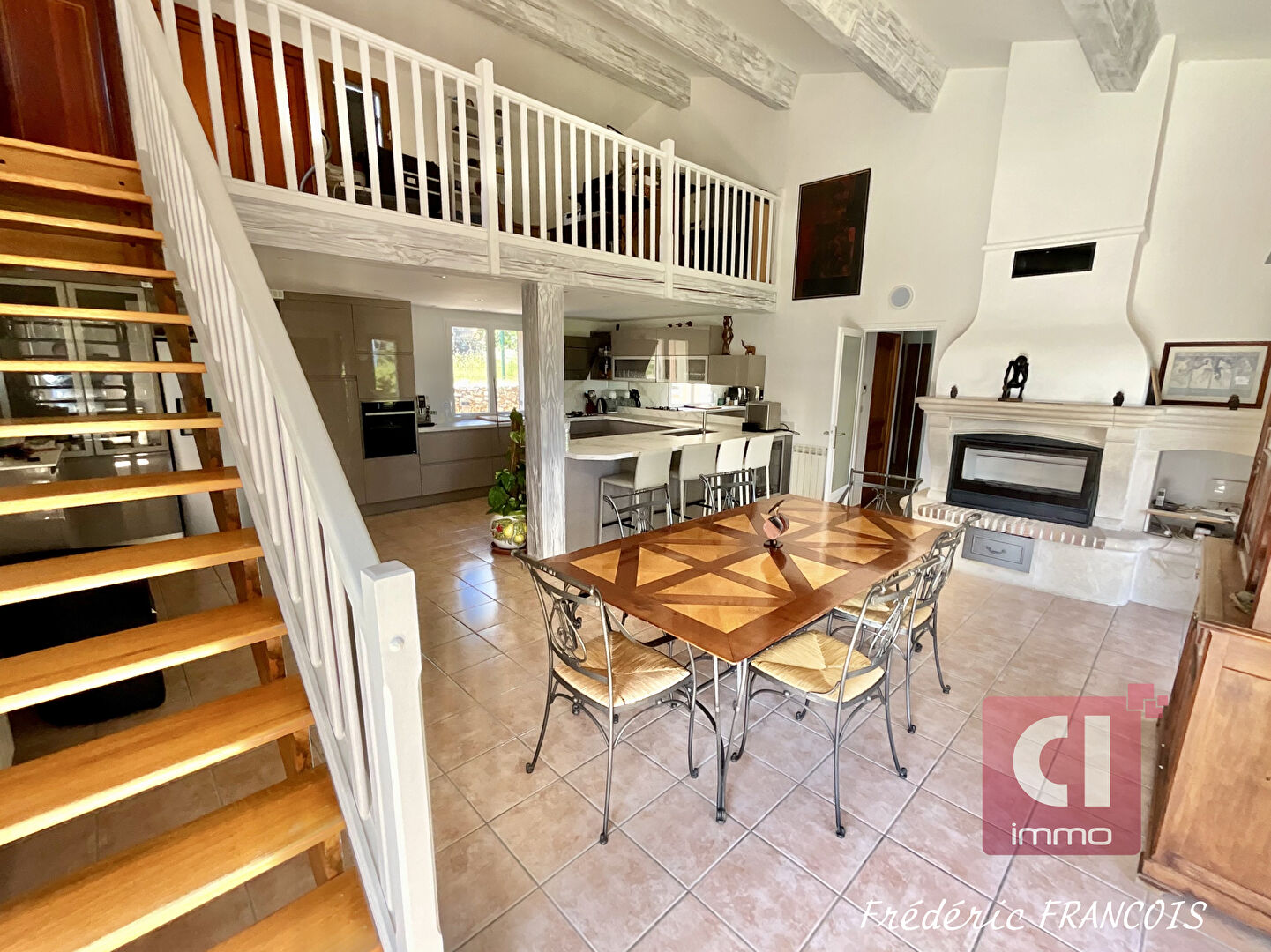 Photo A VENDRE belle villa de type 6 (170 m²)  à GAREOULT image 5/6