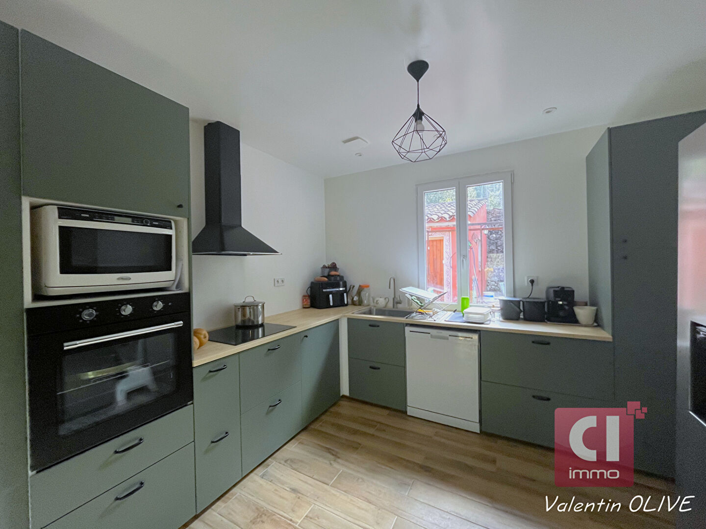 Photo Maison Neoules 7 pièces 172 m2 avec vue dégagée image 3/6