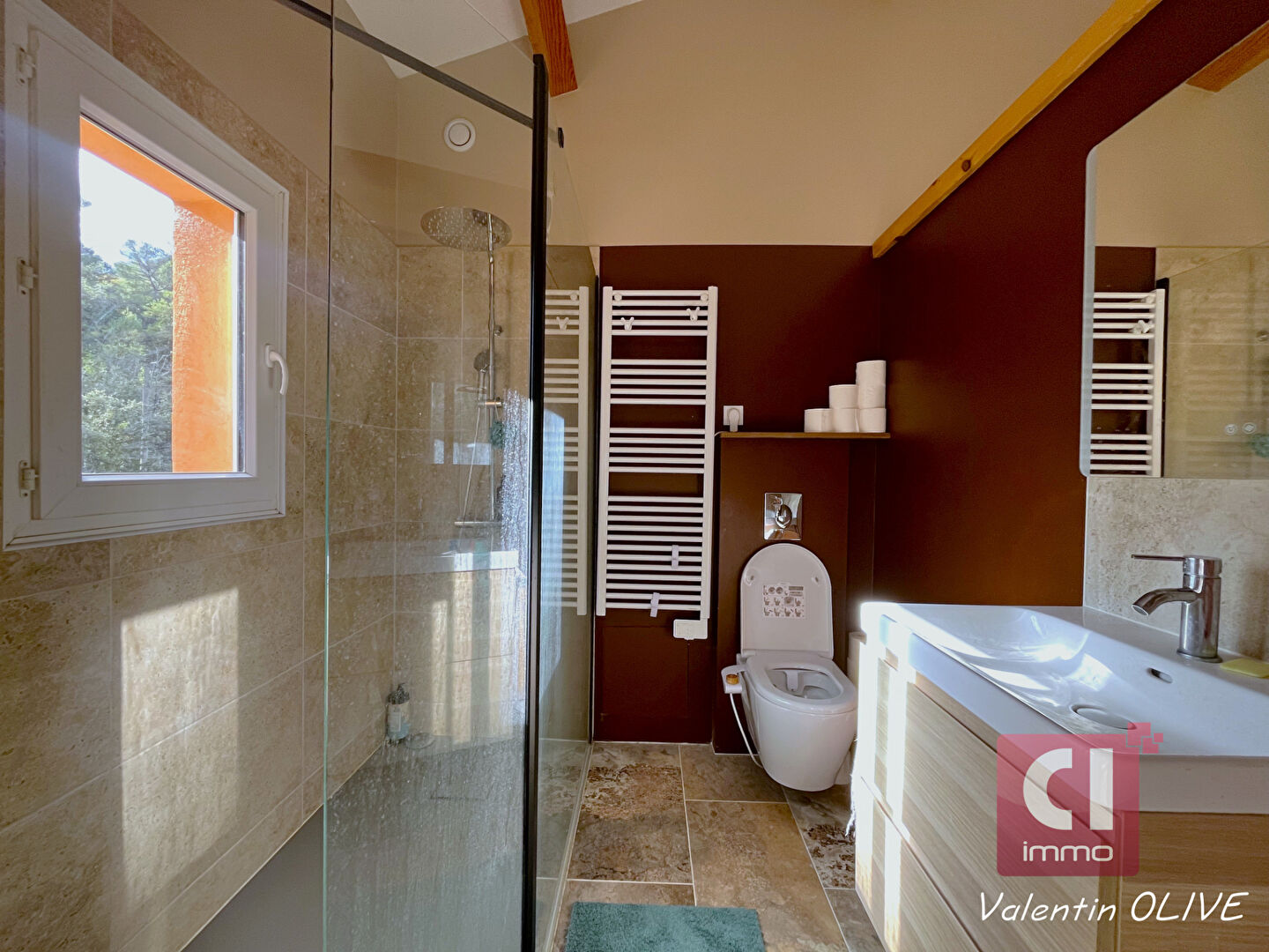 Photo Maison Neoules 7 pièces 172 m2 avec vue dégagée image 6/6