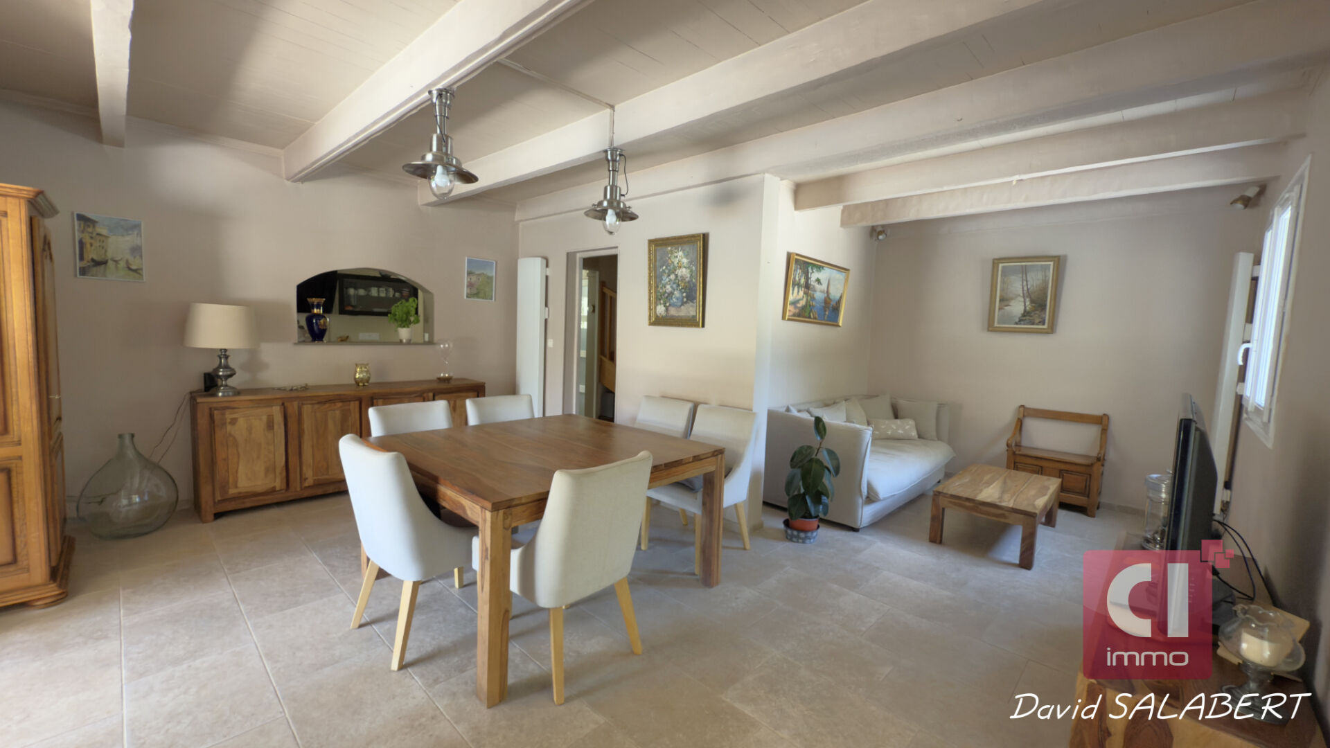 Photo Propriété avec dépendance, piscine et grand terrain! Havre de paix à Garéoult image 3/6