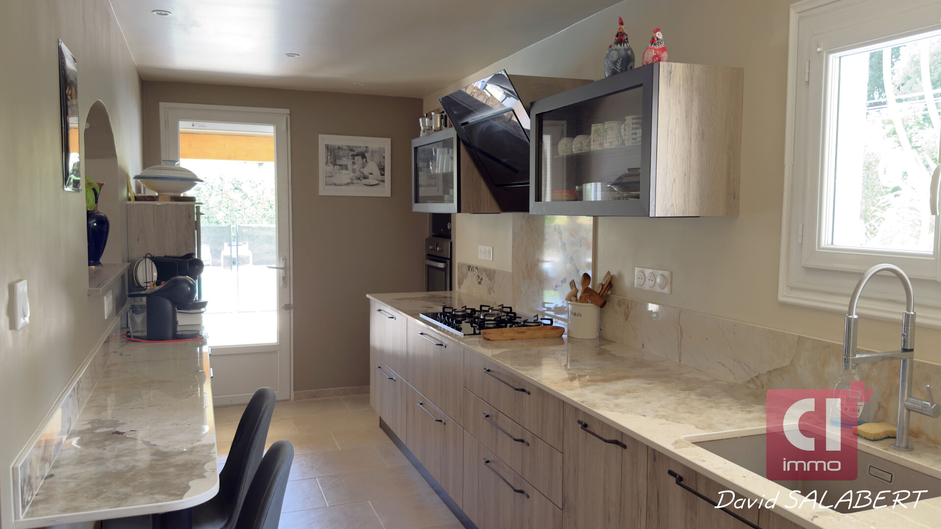 Photo Propriété avec dépendance, piscine et grand terrain! Havre de paix à Garéoult image 5/6