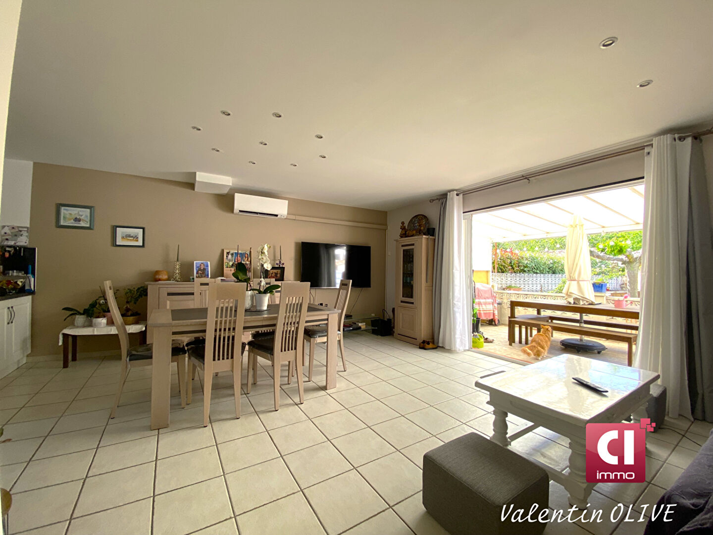 Photo A VENDRE : Maison plain-pied 4 pièces 86 m² à LA ROQUEBRUSSANNE avec GARAGE image 2/6