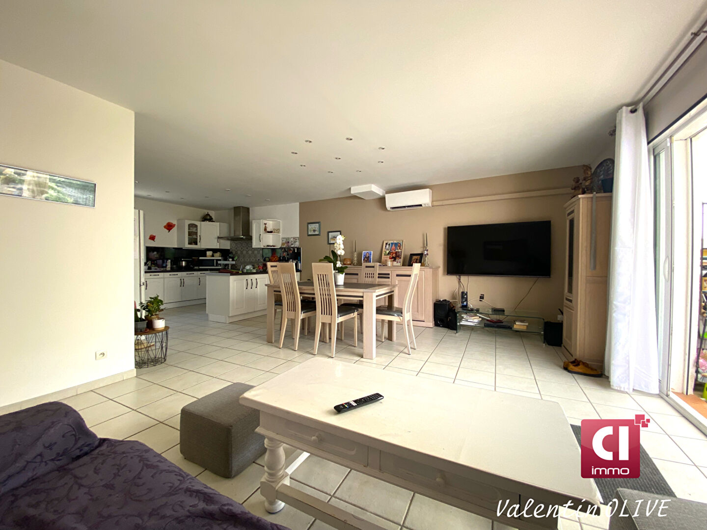 Photo A VENDRE : Maison plain-pied 4 pièces 86 m² à LA ROQUEBRUSSANNE avec GARAGE image 3/6