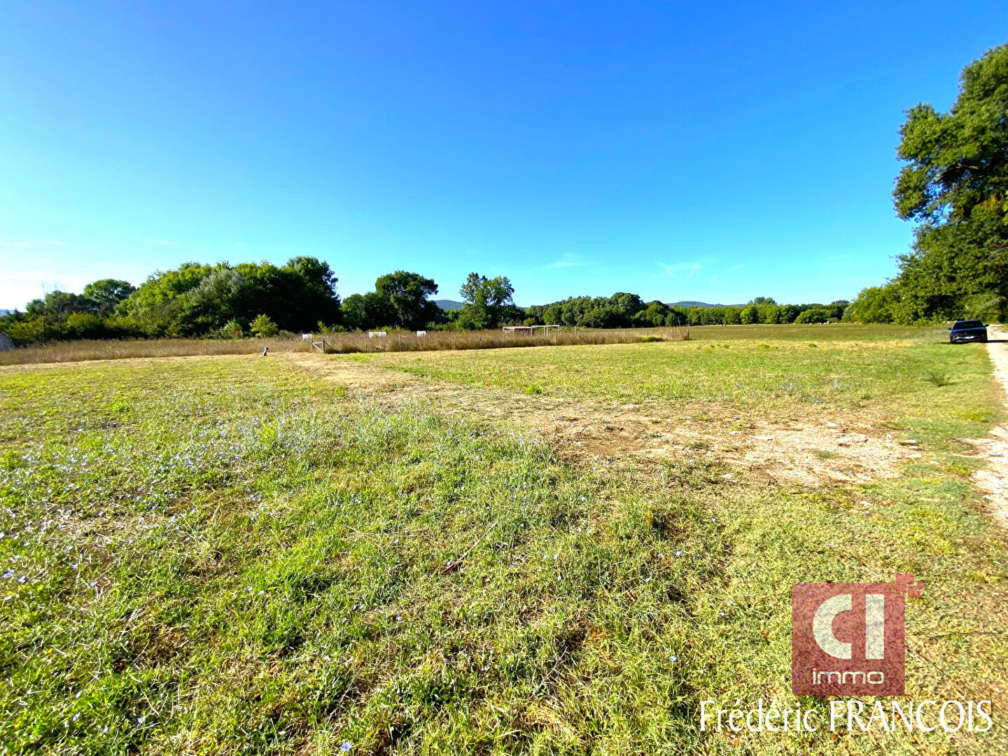 Photo Lot de 2 Terrains agricoles de 1629 m²  et 2500 m² sur GAREOULT 83136 image 1/1