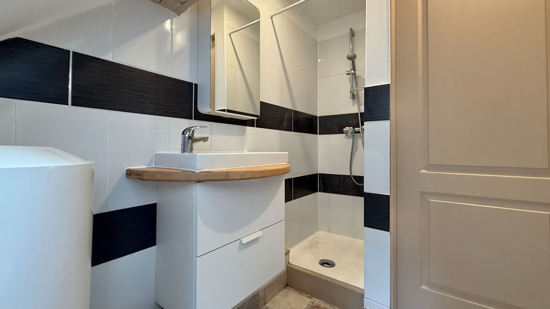 Photo Appartement Corbeil Essonnes 2 pièce(s) 19 m2 image 5/5