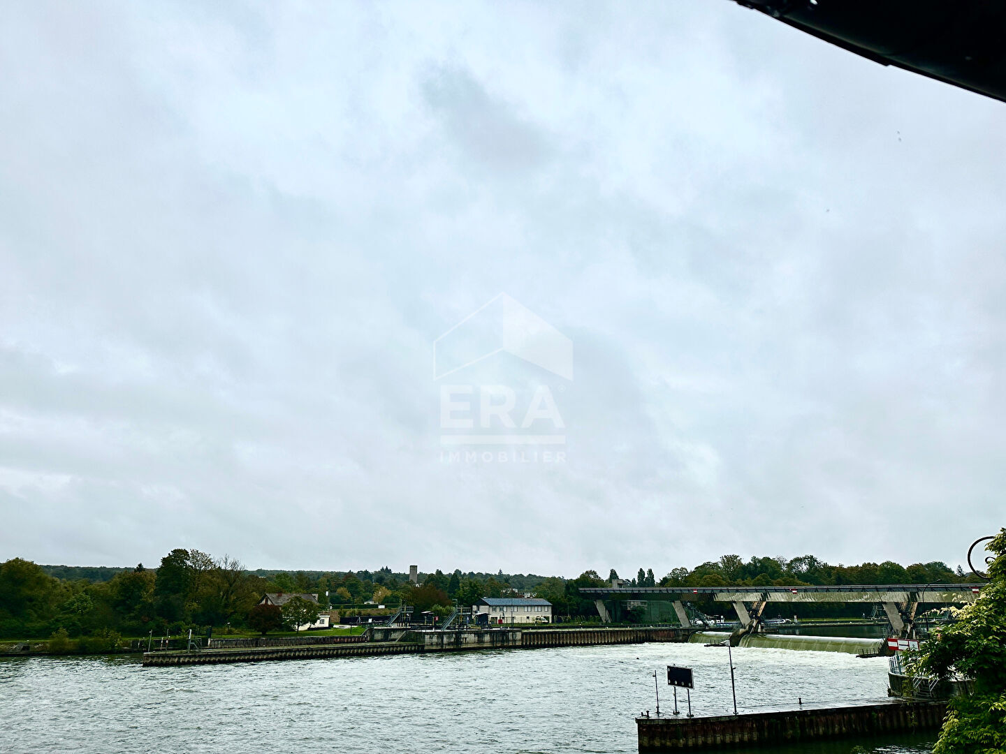 Maison Le Coudray Montceaux 5 pièce(s) 89 m2