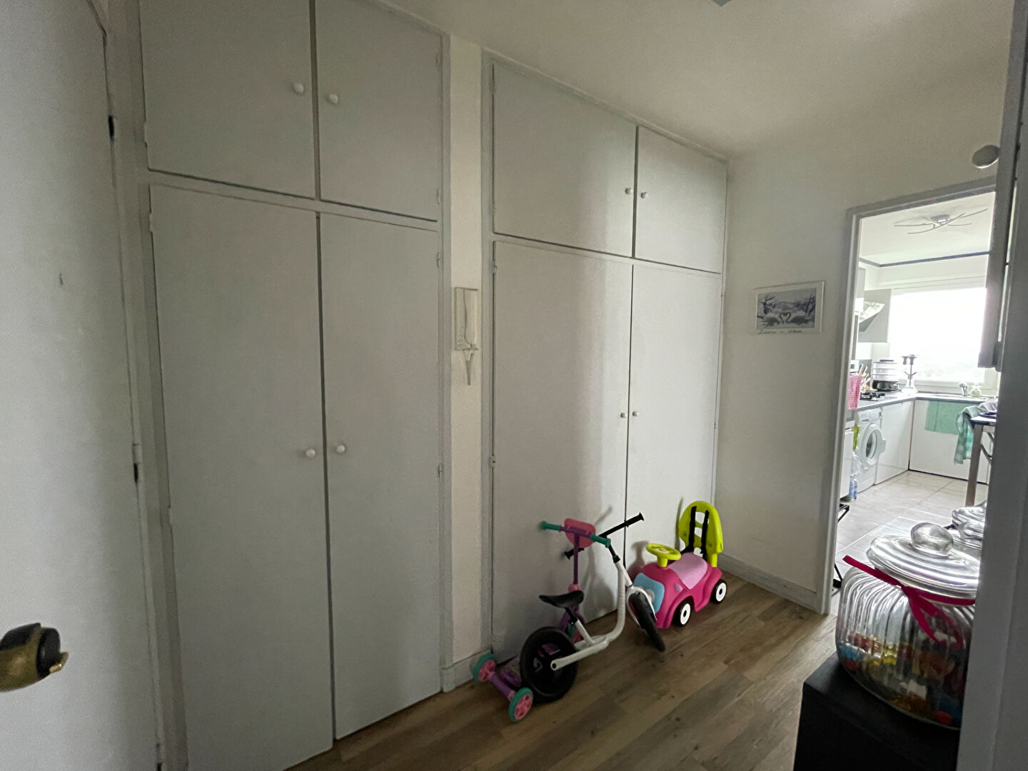 Photo A Vendre, Box Fermé en sous-sol image 3/6