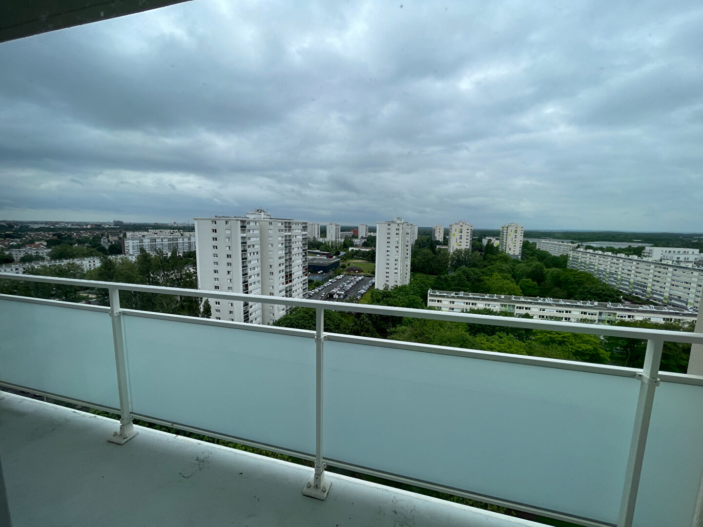 Photo A Vendre, Box Fermé en sous-sol image 6/6