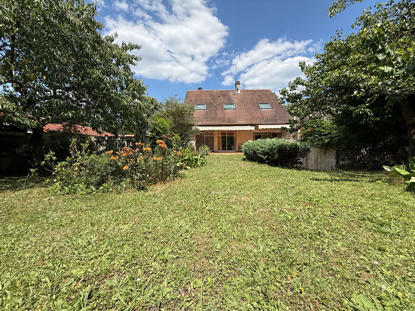 Maison Ris Orangis 8 pièces - 6 chambres