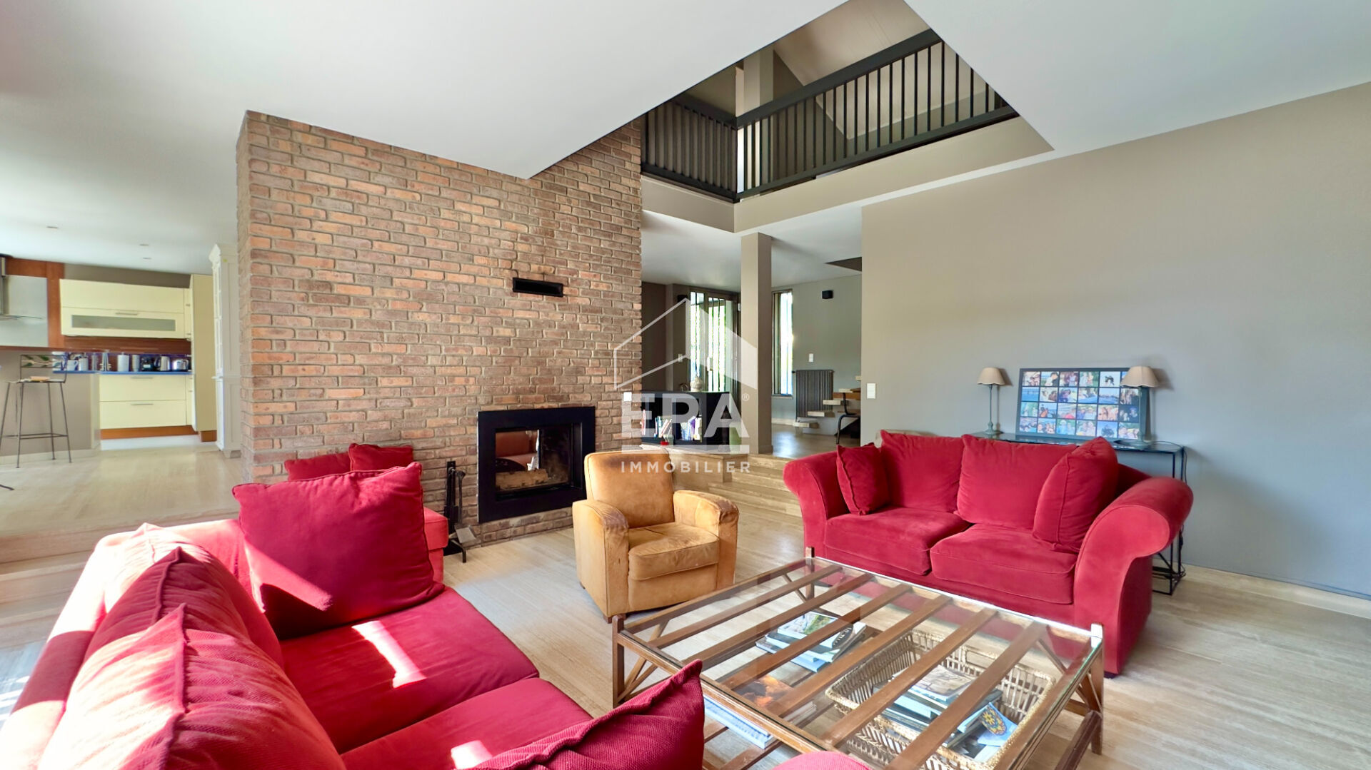 Photo MAISON D'ARCHITECTE - VUE LAC ET PISCINE INTÉRIEURE image 4/6