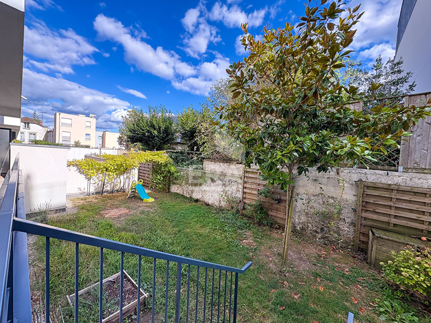 Photo APPARTEMENT AVEC JARDIN F4 À ABLON-SUR-SEINE, 85 M² AVEC TERRASSE ET JARDIN PRIVATIF image 3/6