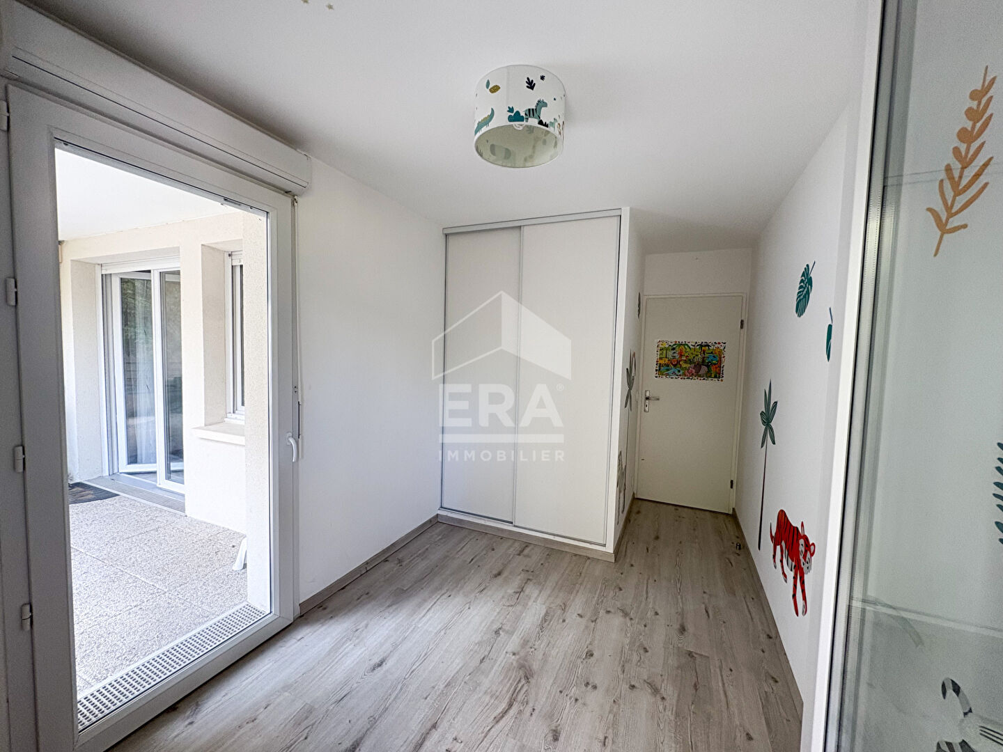 Photo APPARTEMENT AVEC JARDIN F4 À ABLON-SUR-SEINE, 85 M² AVEC TERRASSE ET JARDIN PRIVATIF image 5/6