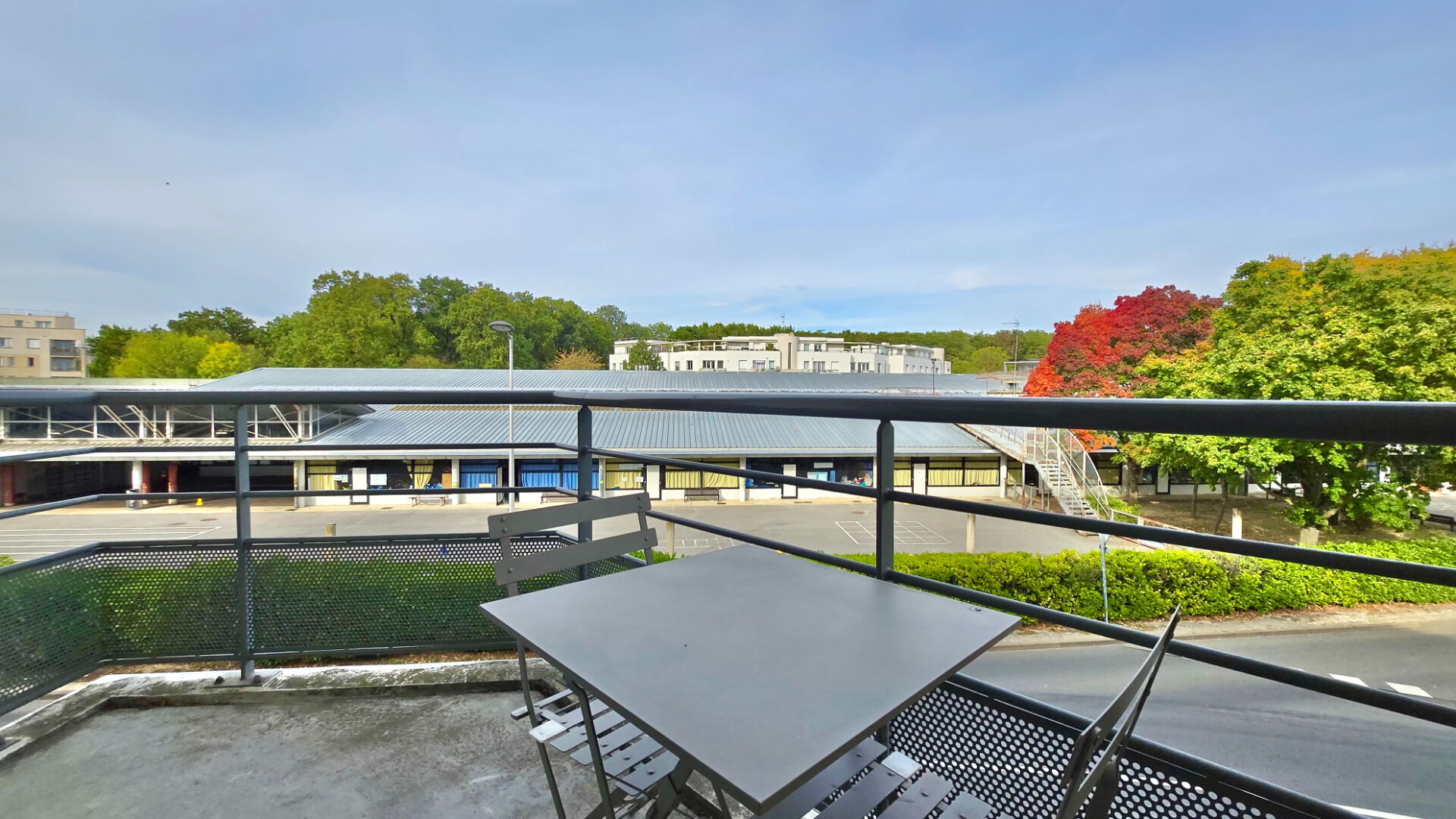 Photo APPARTEMENT 2 PIÈCES 41,5 M² - ÉVRY-COURCOURONNES, AVEC BALCON ET PISCINE image 5/6