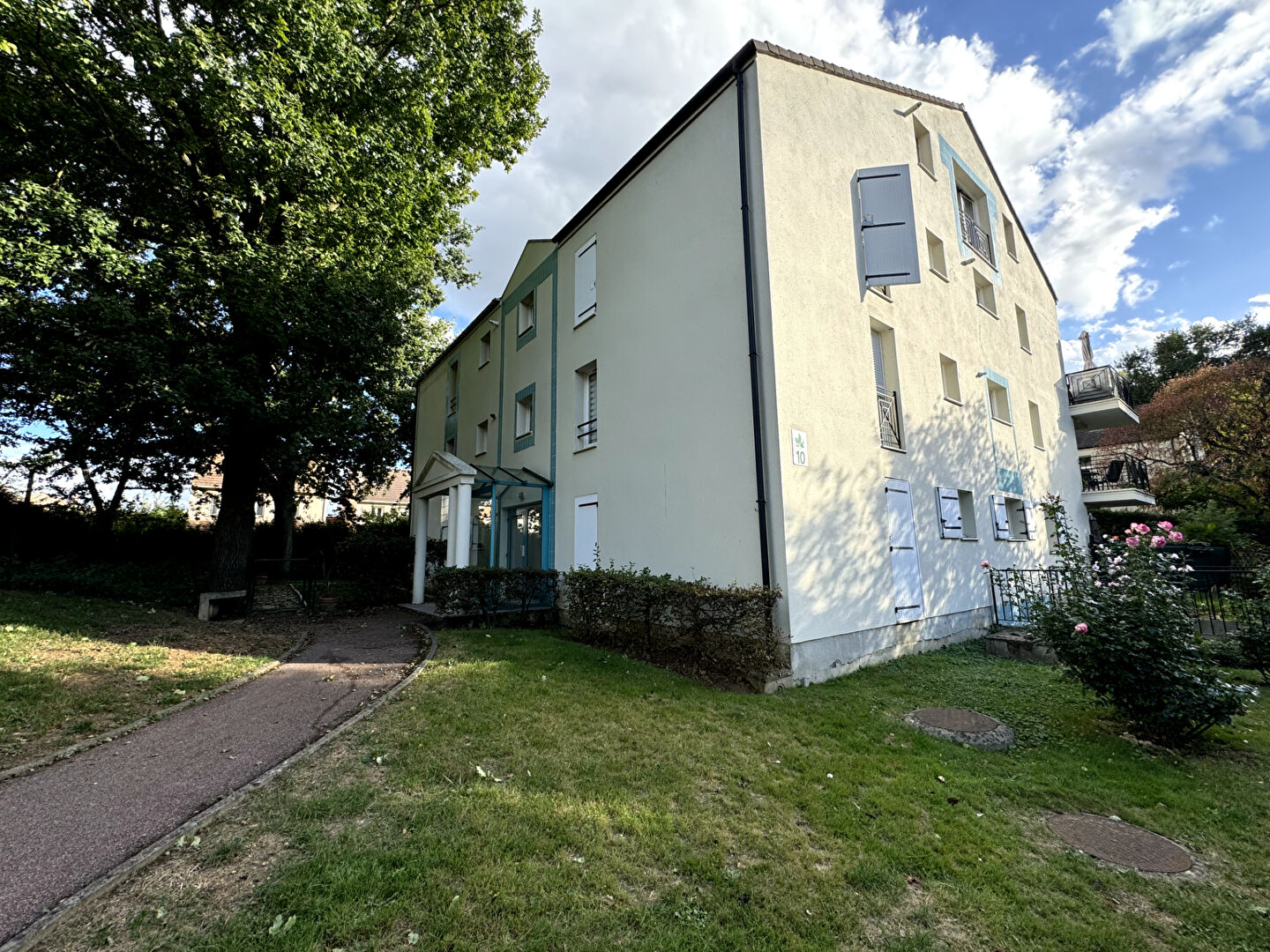 Appartement Evry Courcouronnes 1 pièce(s) 30.53 m2