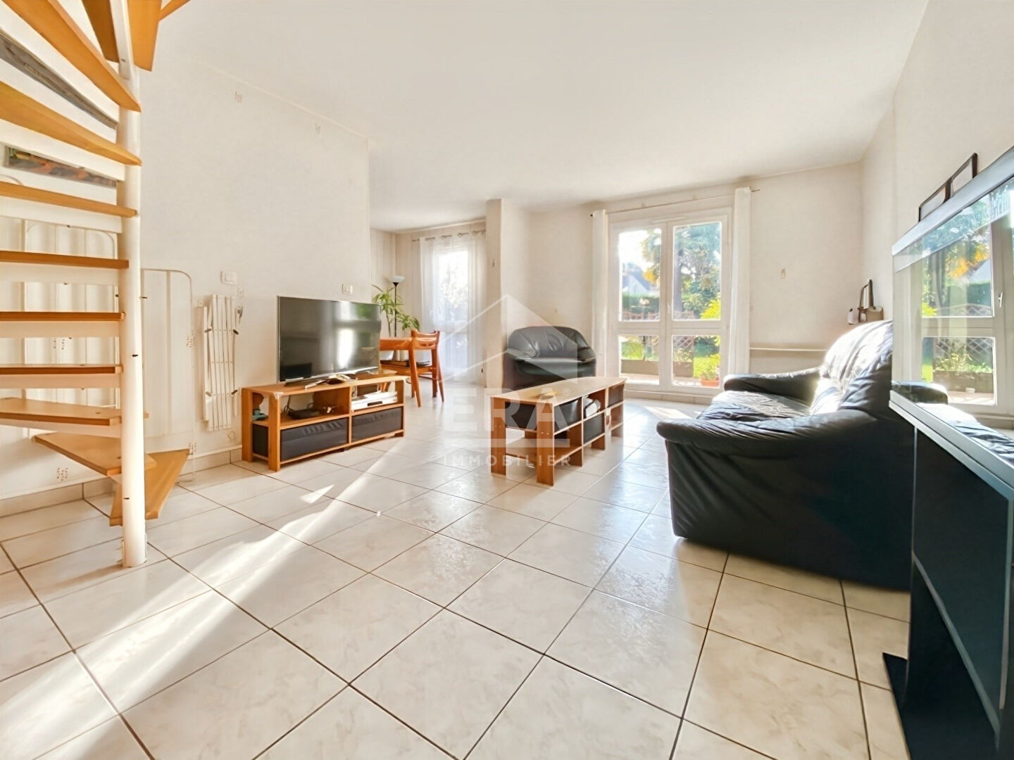 Photo Maison Lisses 6 pièce(s) 120 m2 image 2/6