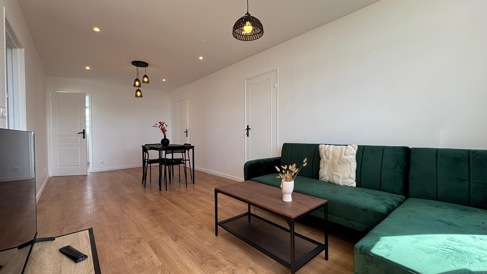 Photo Chambre à louer - Colocation meublée Evry-Courcouronnes image 5/6