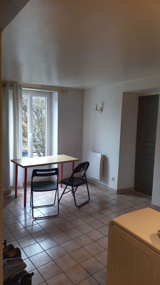 Appartement Corbeil Essonnes 2 pièce(s) 32.68 m2
