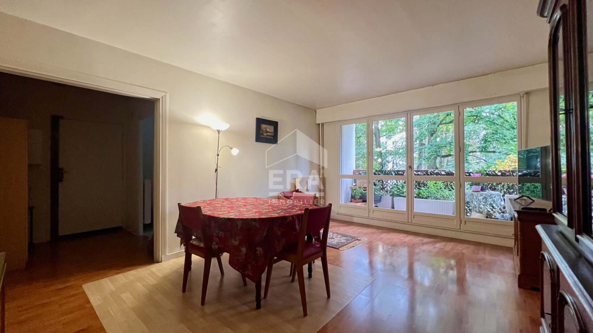 APPARTEMENT F3 EVRY VILLAGE - 70 M² AVEC BALCON, CAVE ET PARKING