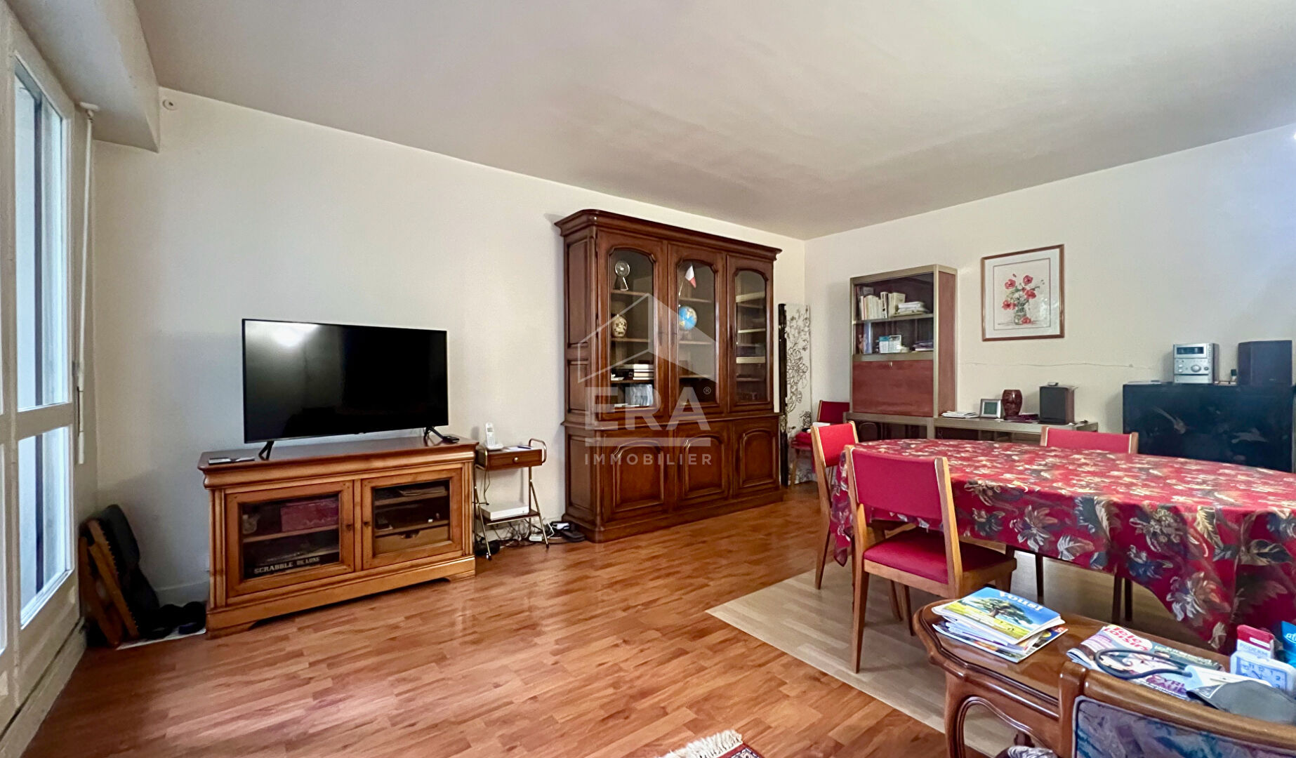 Photo APPARTEMENT F3 EVRY VILLAGE - 70 M² AVEC BALCON, CAVE ET PARKING image 2/6