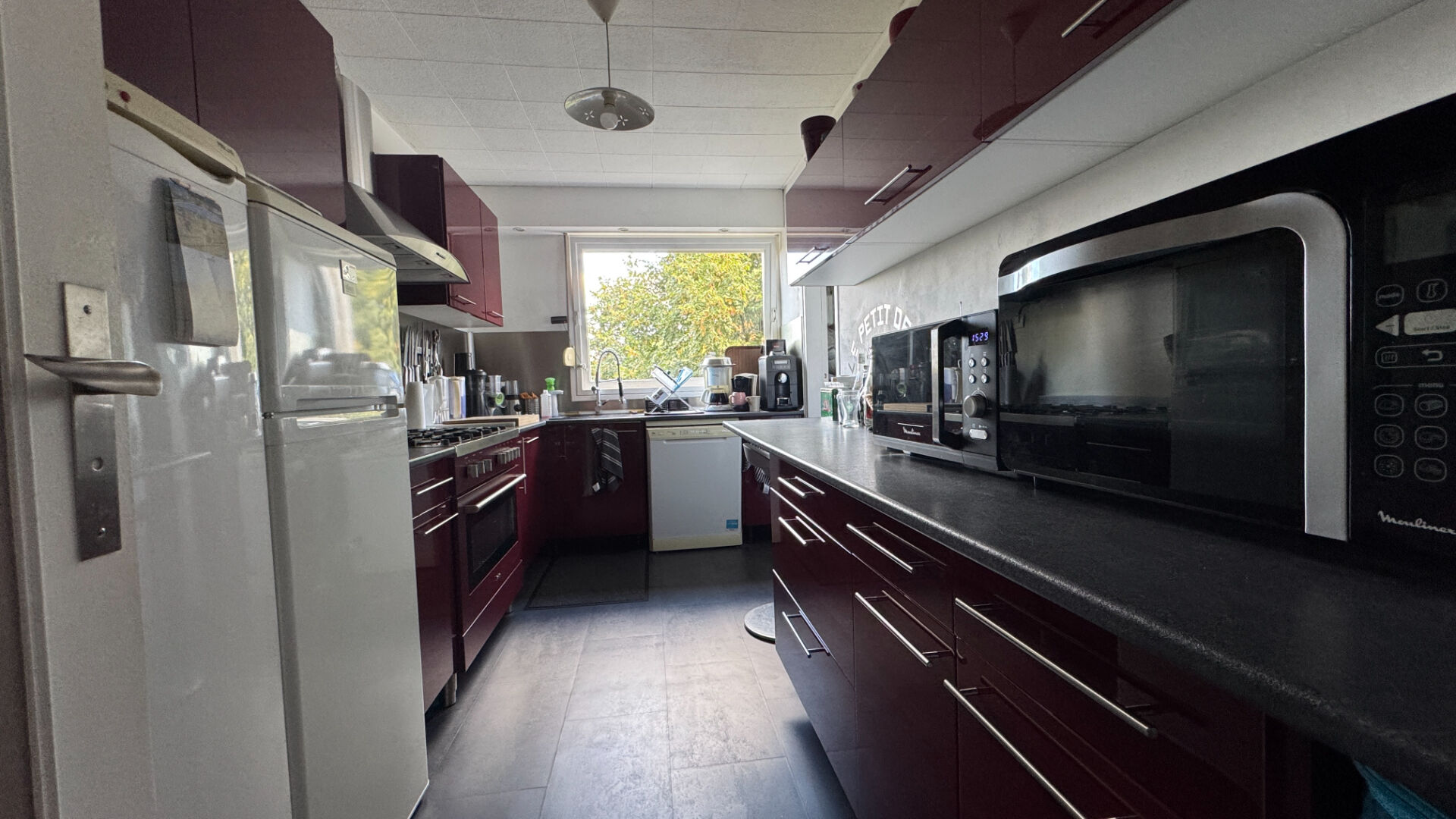 Photo Quartier du Village, un Garage fermé image 5/6