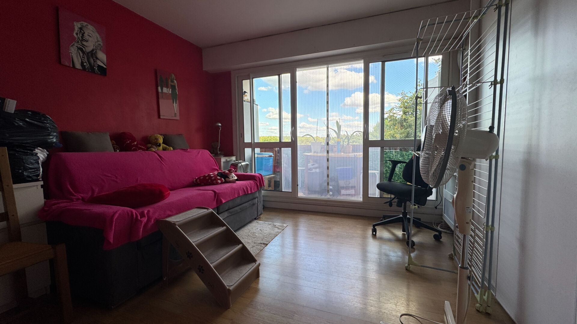 Photo Quartier du Village, un Garage fermé image 6/6