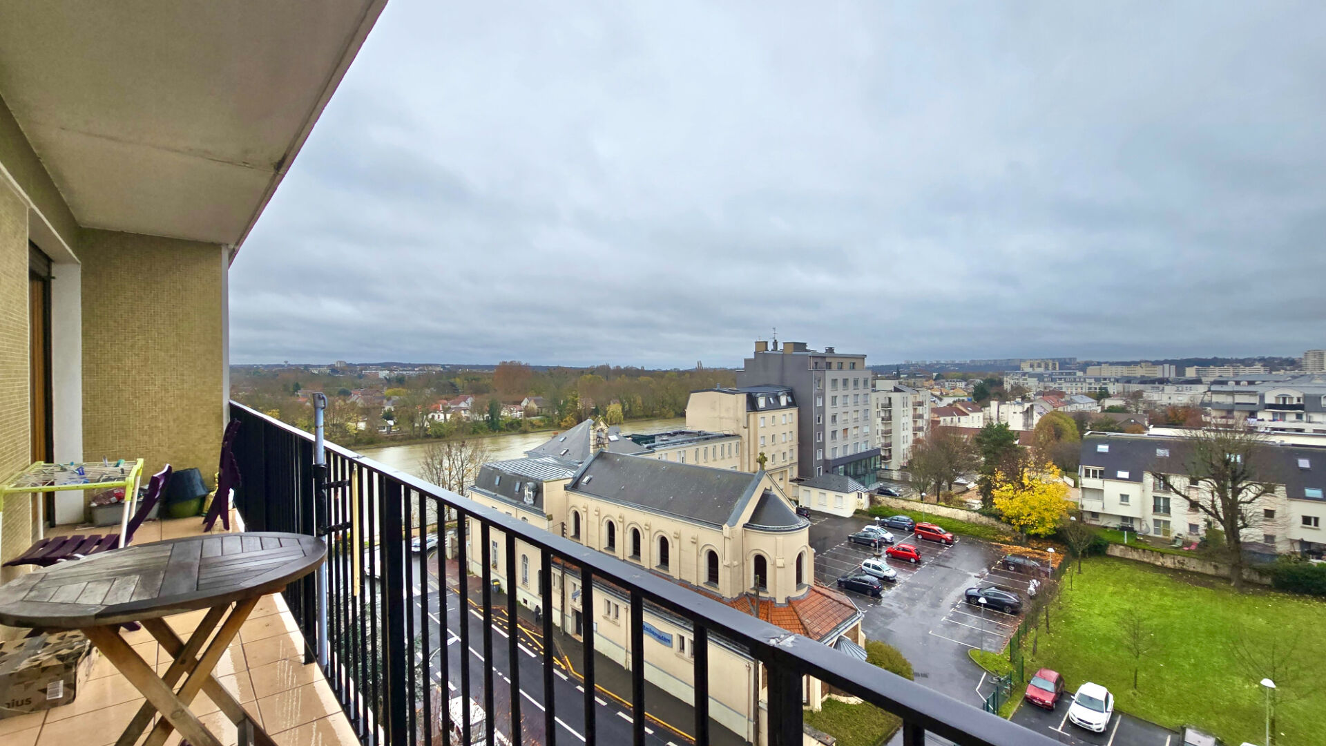 APPARTEMENT À JUVISY-SUR-ORGE F4 76 M², VUE SEINE SANS VIS-À-VIS