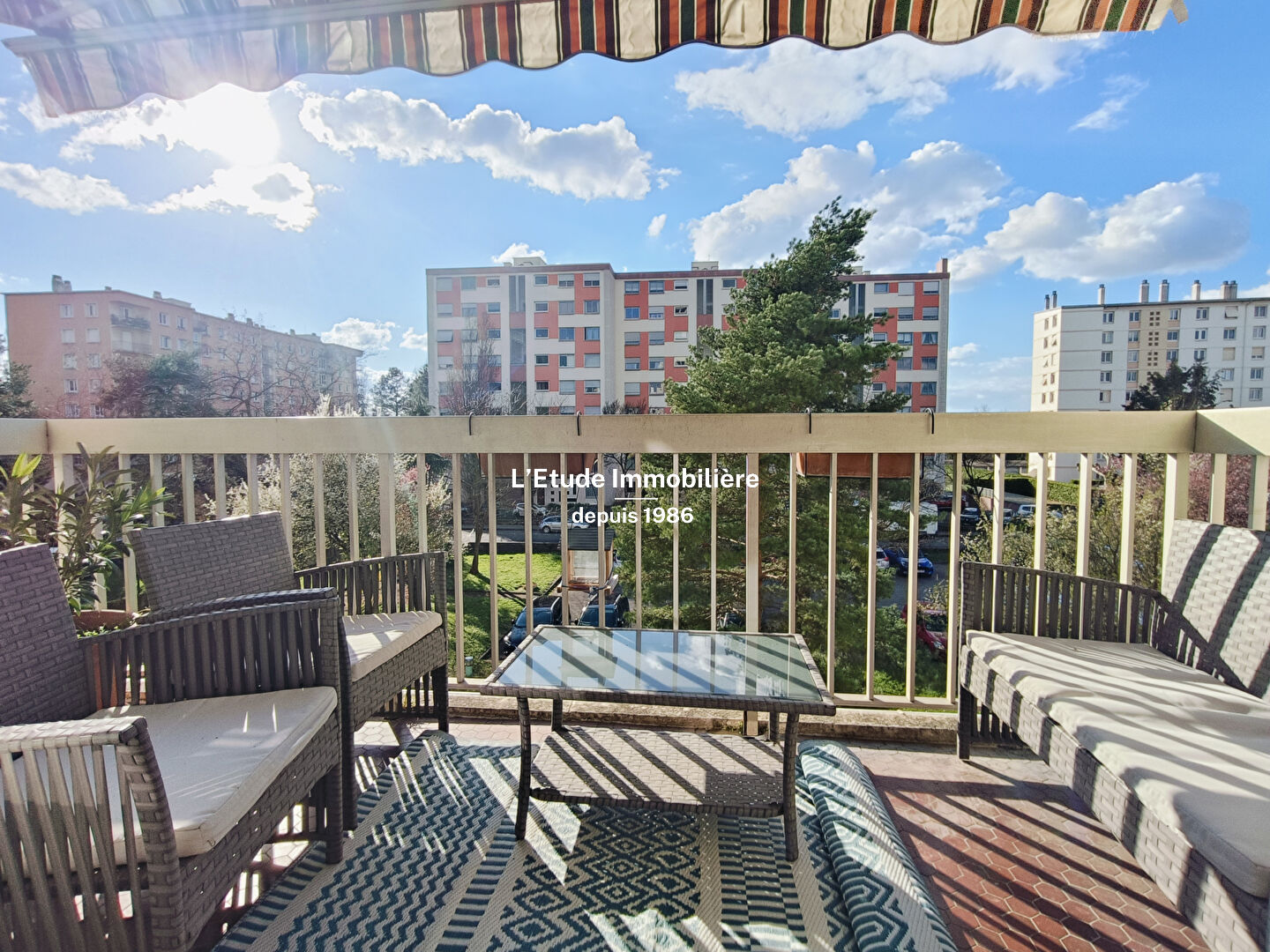 Photo T5 - LIMITE CX ROUSSE/METRO CUIRE - 121,34 M² - 3 chambres - Balcon - Parc image 3/6