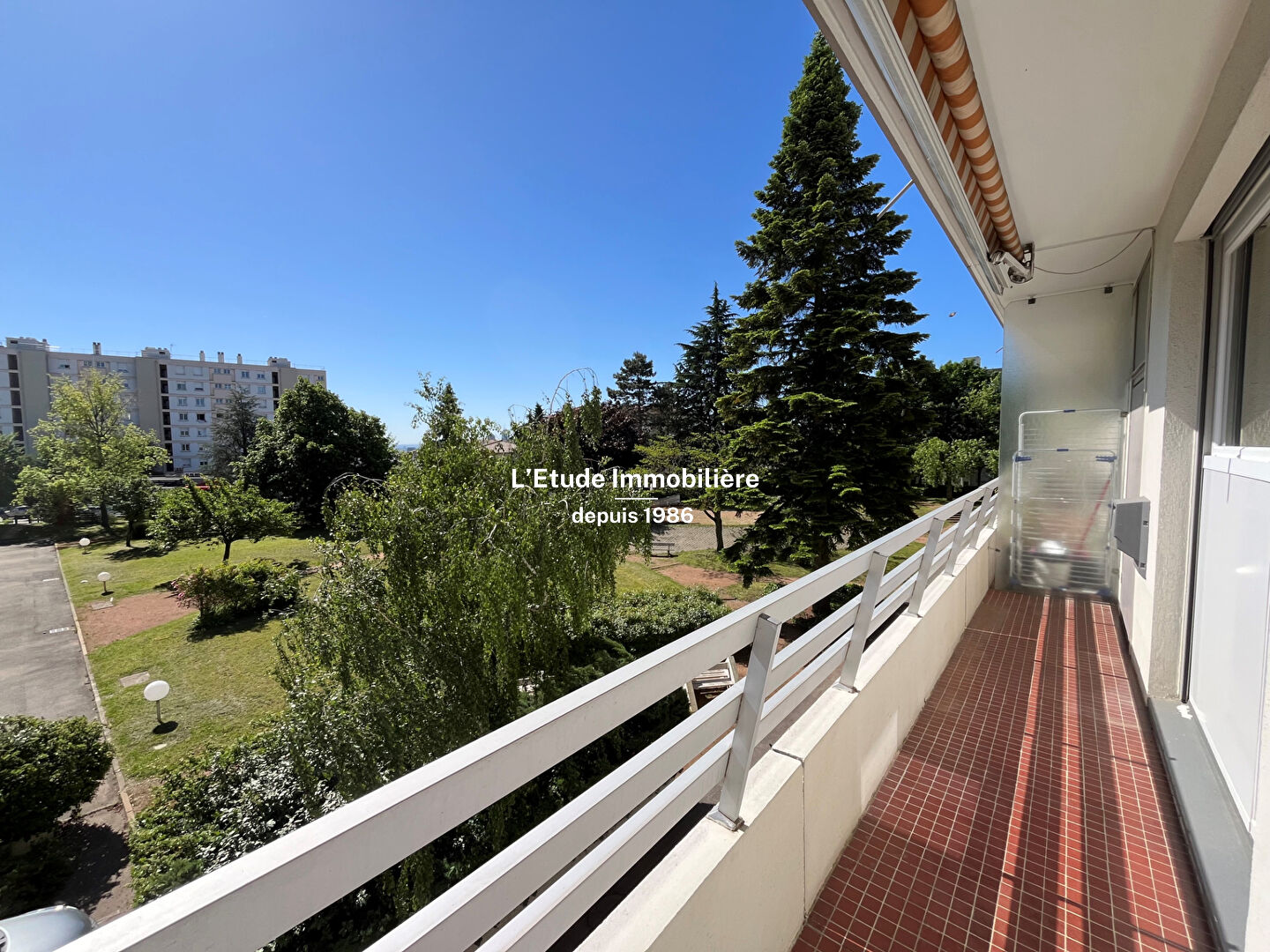 Photo CALUIRE  Beau 5 pièces au métro cuire 119 ² image 2/6