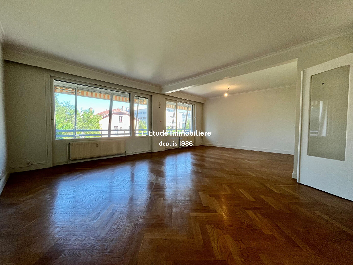 Photo CALUIRE  Beau 5 pièces au métro cuire 119 ² image 4/6