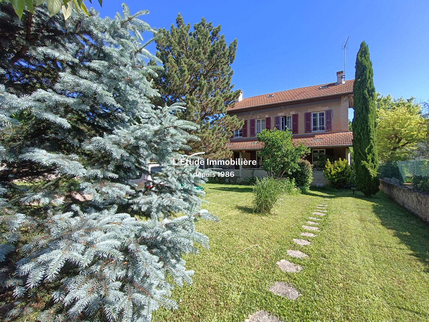 Photo CALUIRE BOURG - EXCLUSIVITE L'ETUDE IMMOBILIERE ET FONCIERE image 3/4