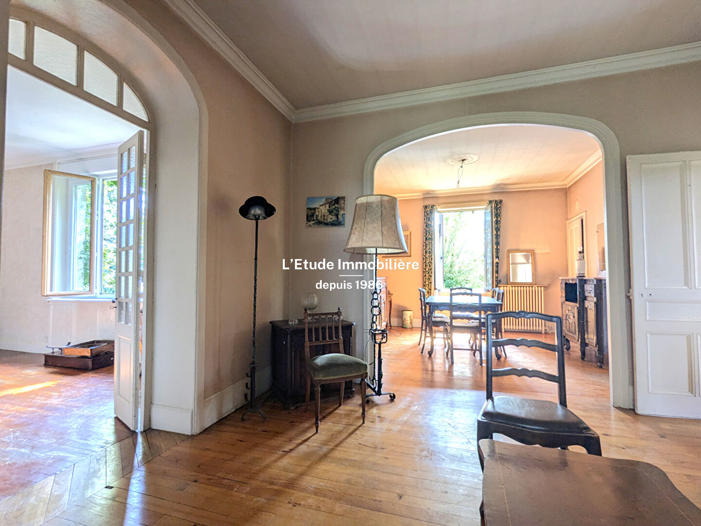 Photo Maison familiale avec grand terrain à rénover à Fleurieu-sur-Saône image 4/6