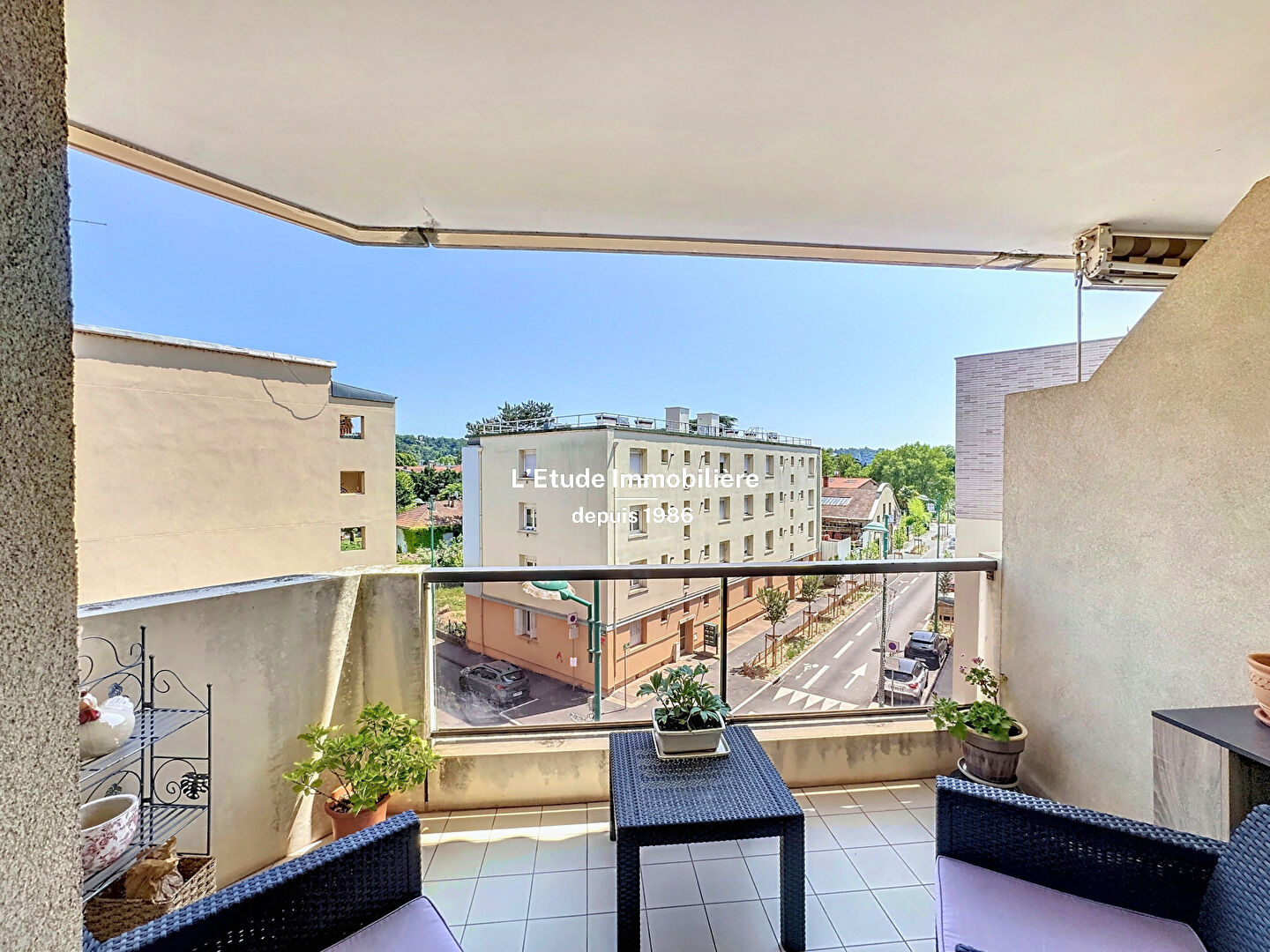 Photo FONTAINES/SAONE CENTRE T3 - 73m2 - 2 CH - GARAGE - BALCON - CAVE image 2/6