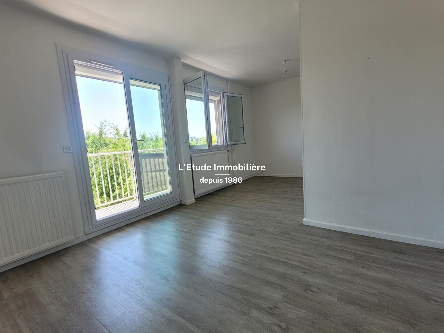 Photo Appartement Rillieux La Pape 2 pièce(s) 48.32 m2 image 2/6