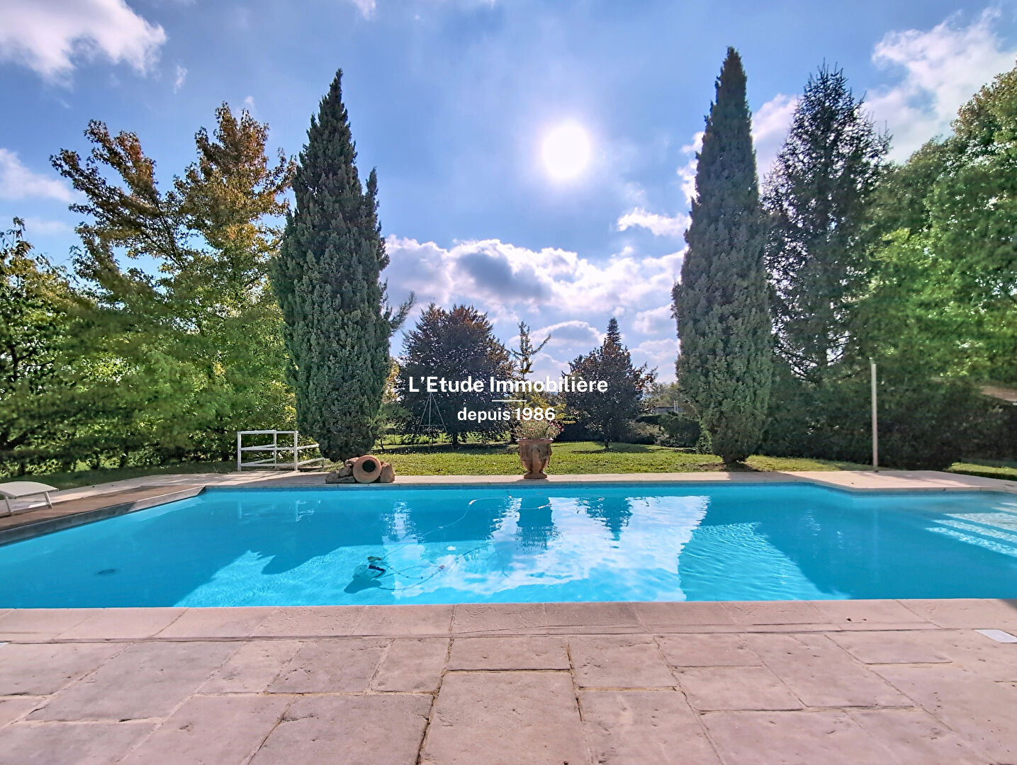 Agence immobilière de ETUDE IMMOBILIERE ET FONCIERE - EIF