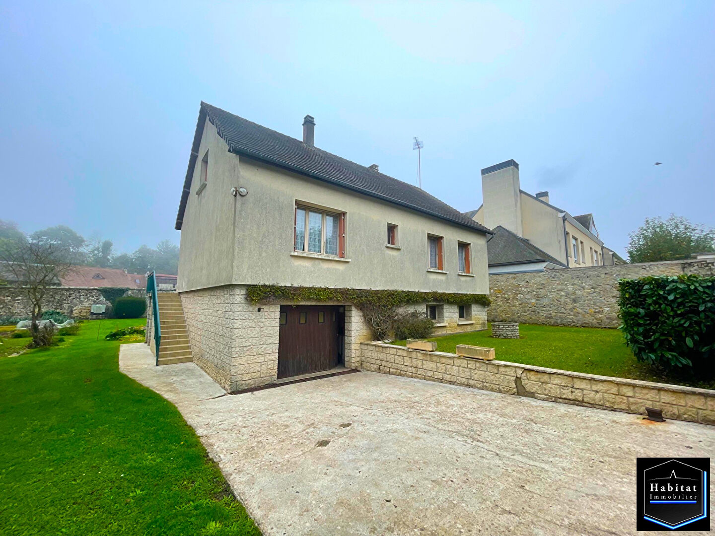 Agence immobilière de 
 HABITAT IMMOBILIER - HABITAT IMMOBILIER NANTEUIL 
