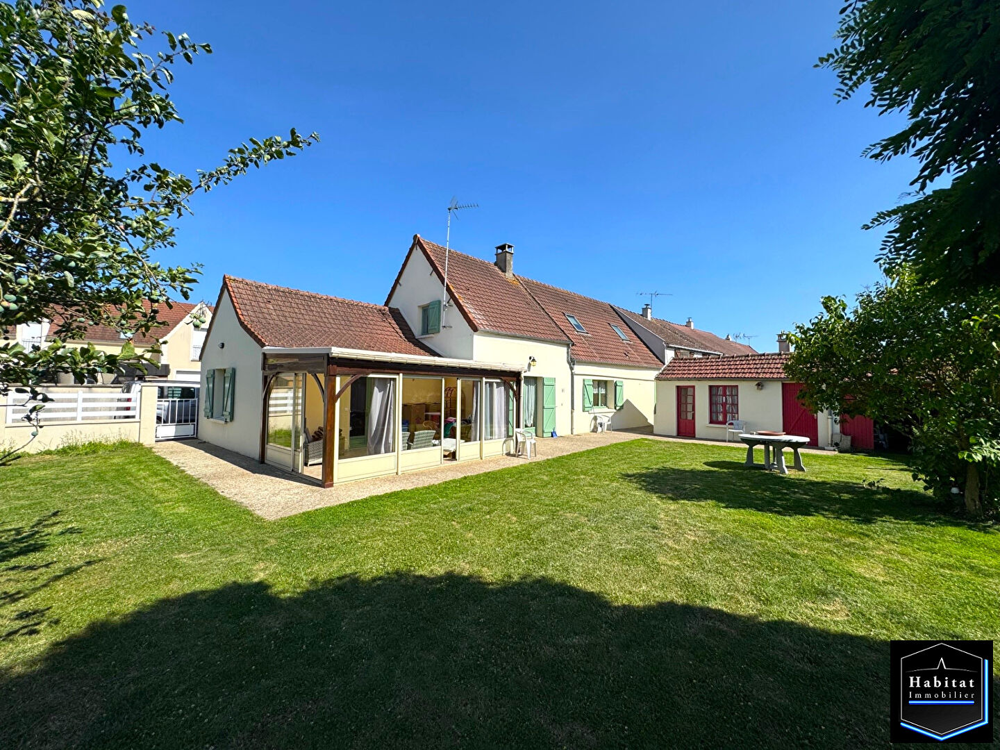 Agence immobilière de 
 HABITAT IMMOBILIER - HABITAT IMMOBILIER NANTEUIL 
