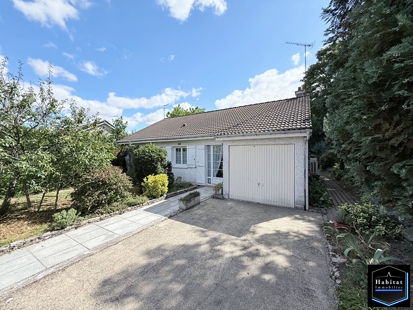 Agence immobilière de 
 HABITAT IMMOBILIER - HABITAT IMMOBILIER OTHIS 
