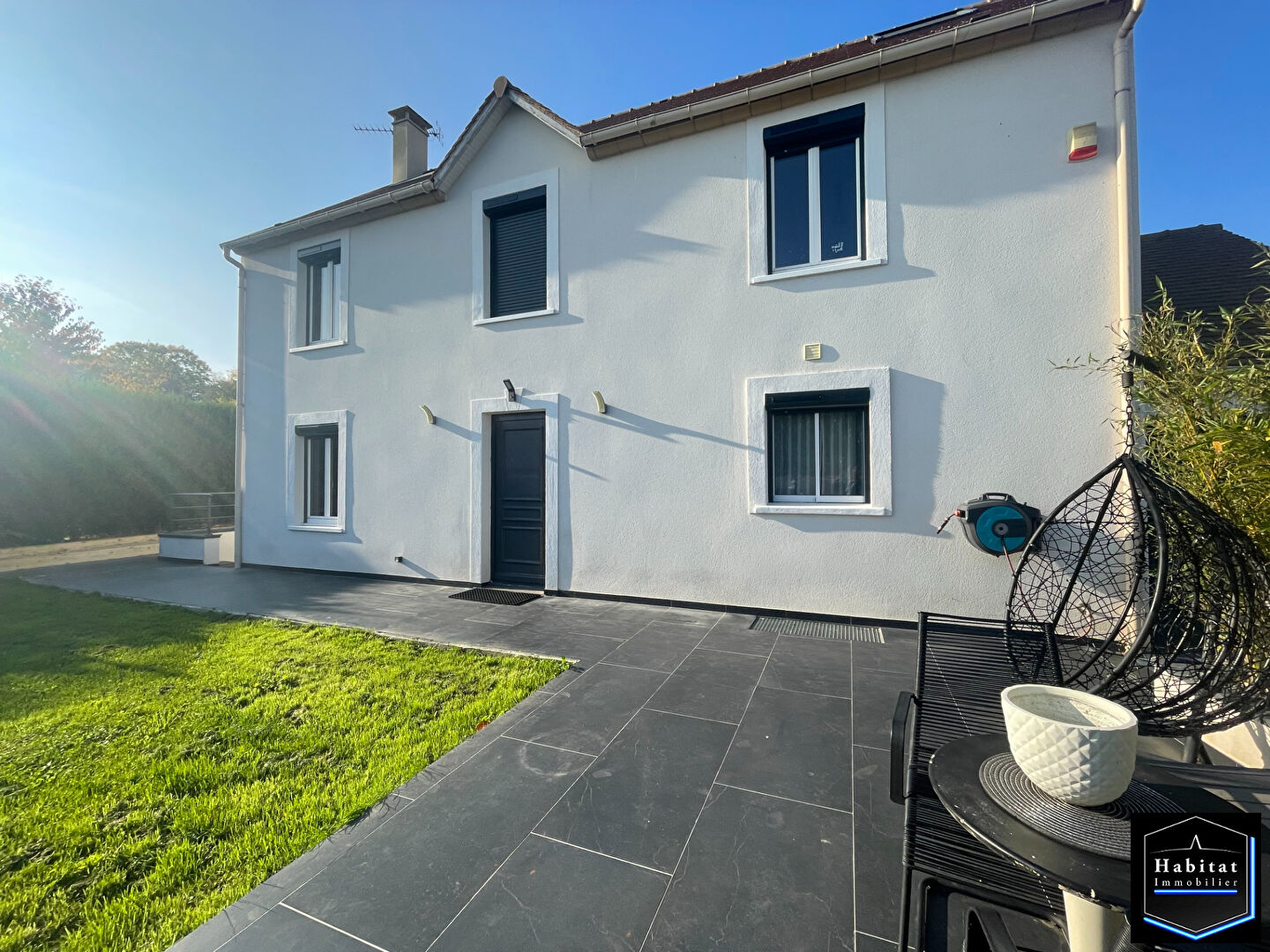 Photo Maison BETZ 7 pièces 180M² avec sous sol total aménagé en T2 image 1/6