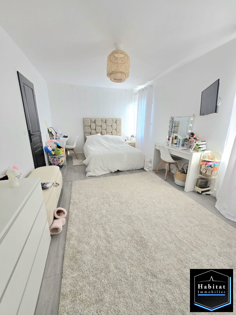 Photo Maison BETZ 7 pièces 180M² avec sous sol total aménagé en T2 image 6/6