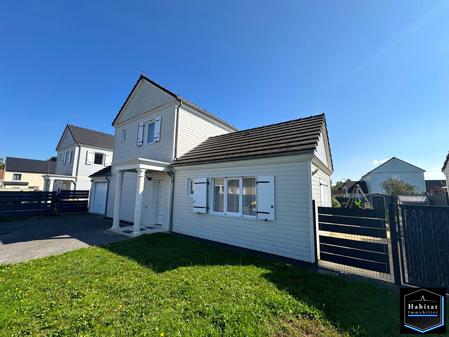 Agence immobilière de 
 HABITAT IMMOBILIER - HABITAT IMMOBILIER NANTEUIL 
