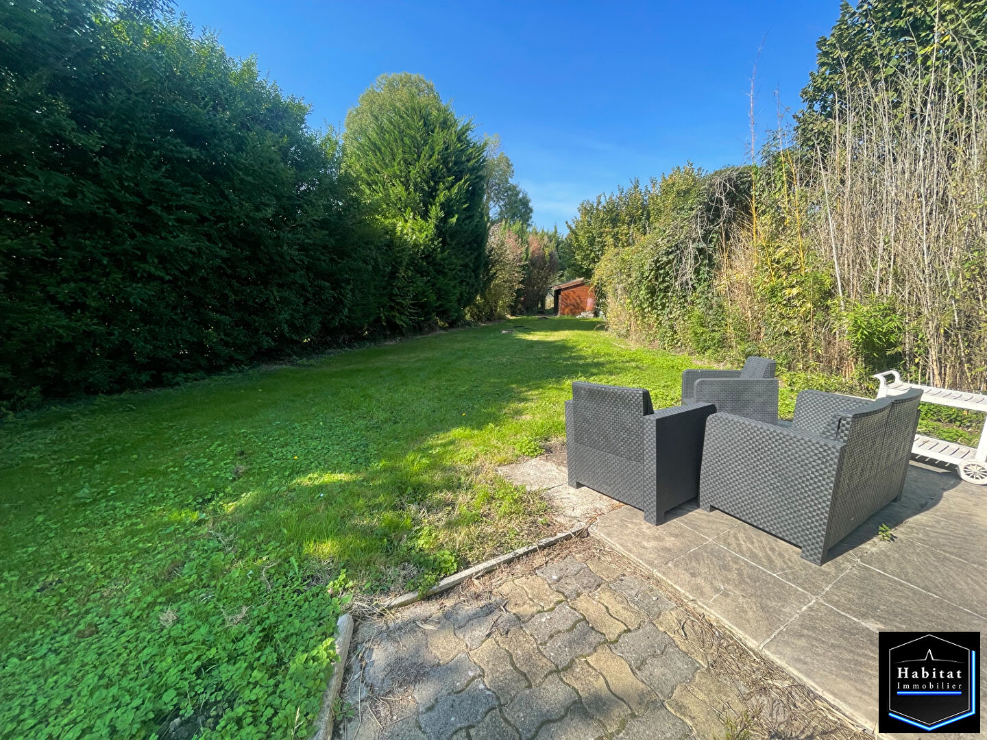 Photo Maison avec beau terrain de 481 m²  Calme assuré ! image 2/6