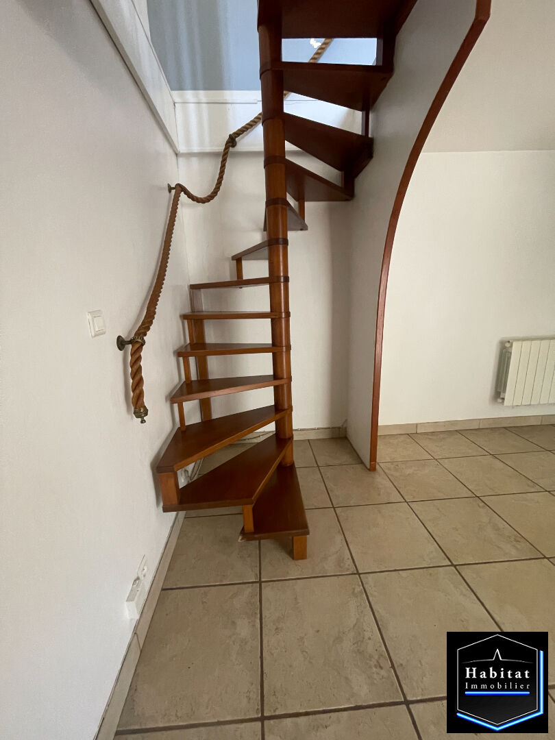 Photo Maison avec beau terrain de 481 m²  Calme assuré ! image 6/6