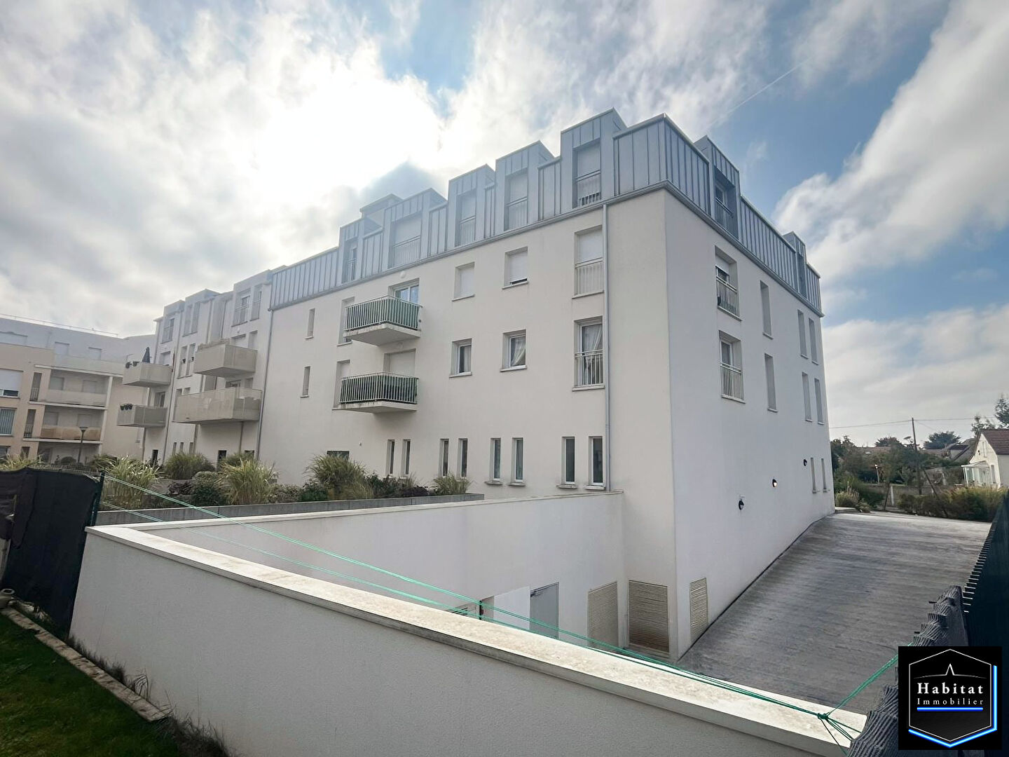 Agence immobilière de 
 HABITAT IMMOBILIER - HABITAT IMMOBILIER SAINT PATHUS 
