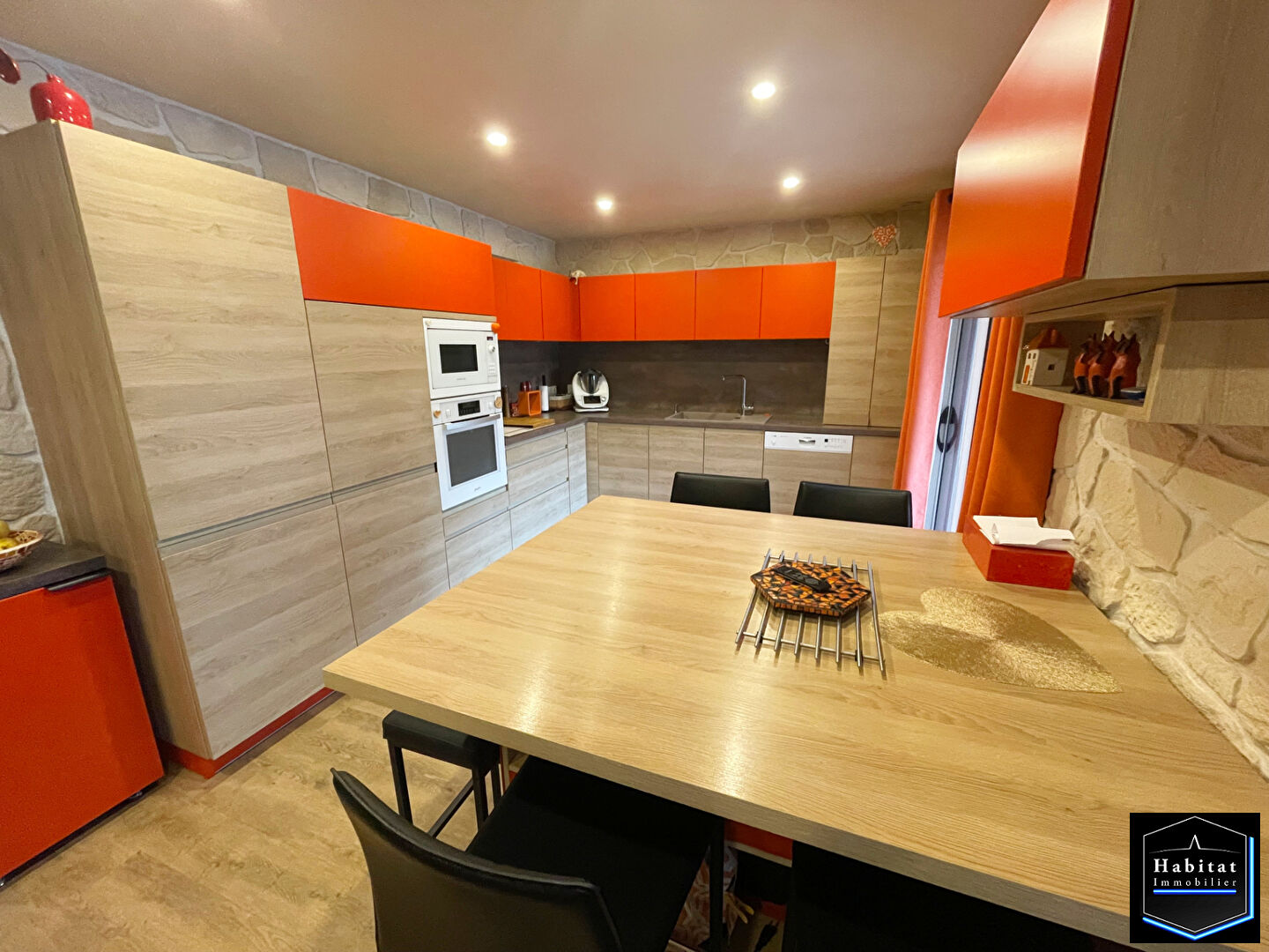 Photo Maison 6 pièce(s) 128 m2 Jardin de 540m² image 5/6