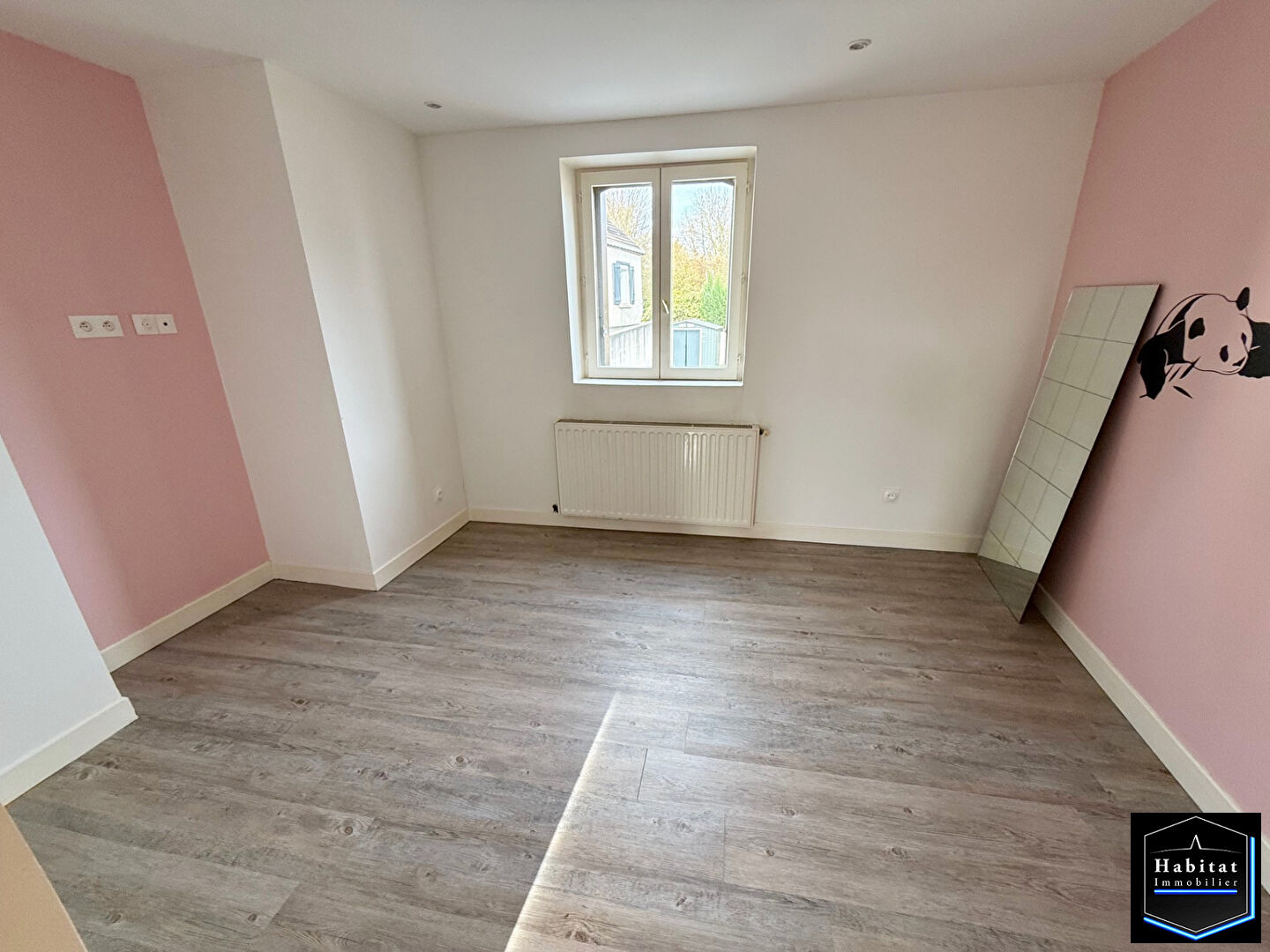 Photo Maison Thieux 6 pièce(s) 109 m2 Jardin image 3/6