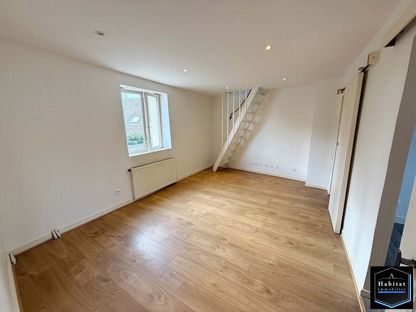 Photo Maison Thieux 6 pièce(s) 109 m2 Jardin image 4/6