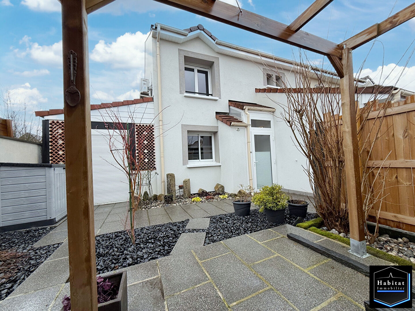 Agence immobilière de 
 HABITAT IMMOBILIER - HABITAT IMMOBILIER OTHIS 
