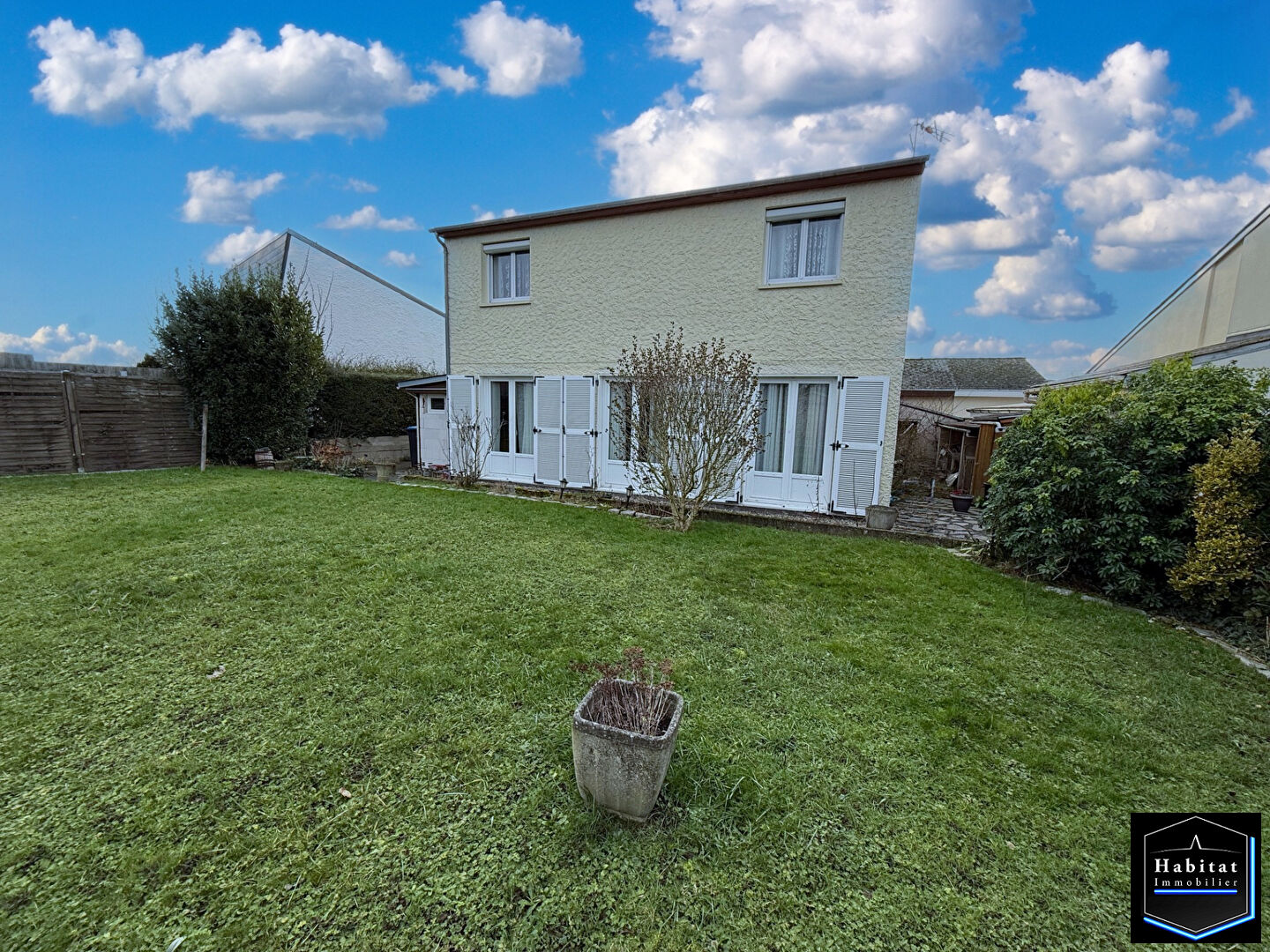 Agence immobilière de 
 HABITAT IMMOBILIER - HABITAT IMMOBILIER OTHIS 
