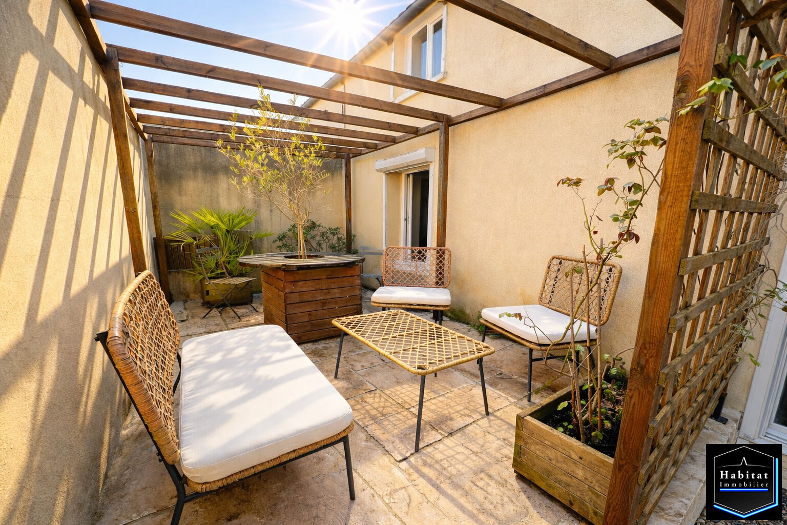 Agence immobilière de 
 HABITAT IMMOBILIER - HABITAT IMMOBILIER OTHIS 
